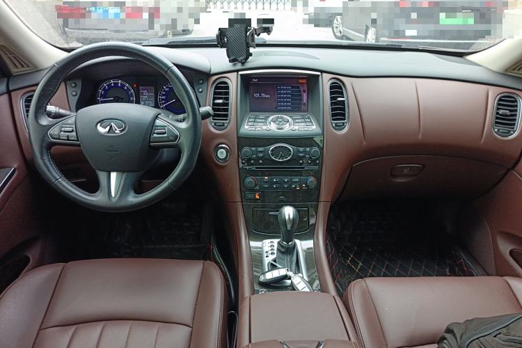 Used Infiniti QX50 2015 2.5L Enjoyment Edition Center Console