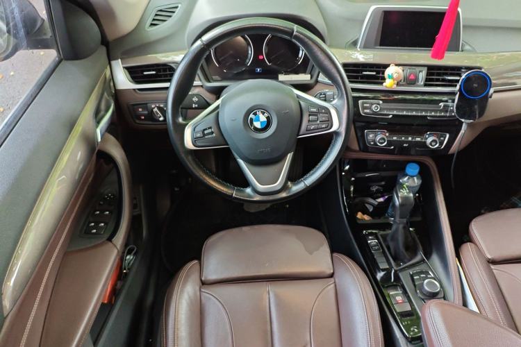 Used BMW X1 2019 sDrive18Li Premium Edition Steering Wheel