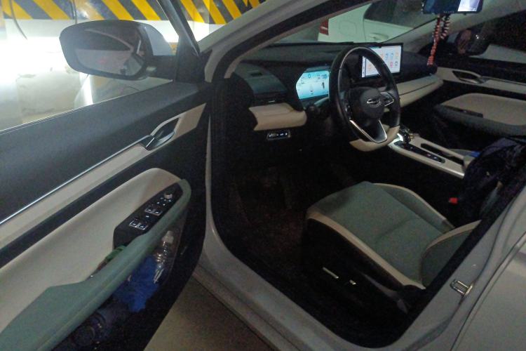 Used Geely Auto Emgrand L HiP 2022 1.5TD-DHT Pro 100KM Super Rui
