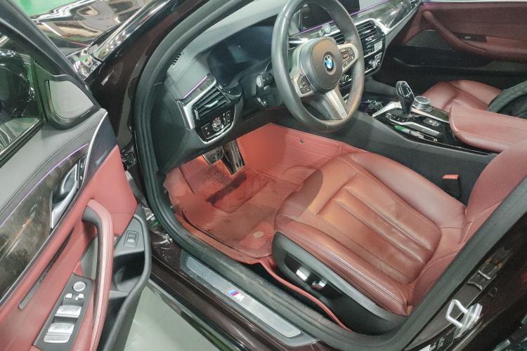 Used BMW 5 Series 2019 530Li Leading Model M Sport Package Driver Seat