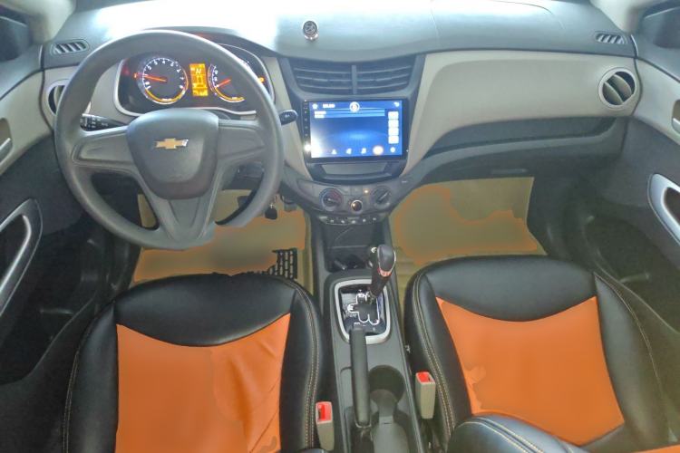 Used Chevrolet Sail 2015 Sail 3 1.3L AMT Ideal Edition Center Console