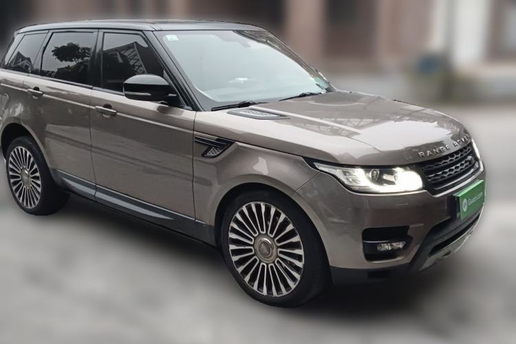 Used Land Rover Range Sport 2015 3.0 SC V6 HSE Front Right 45 Deg