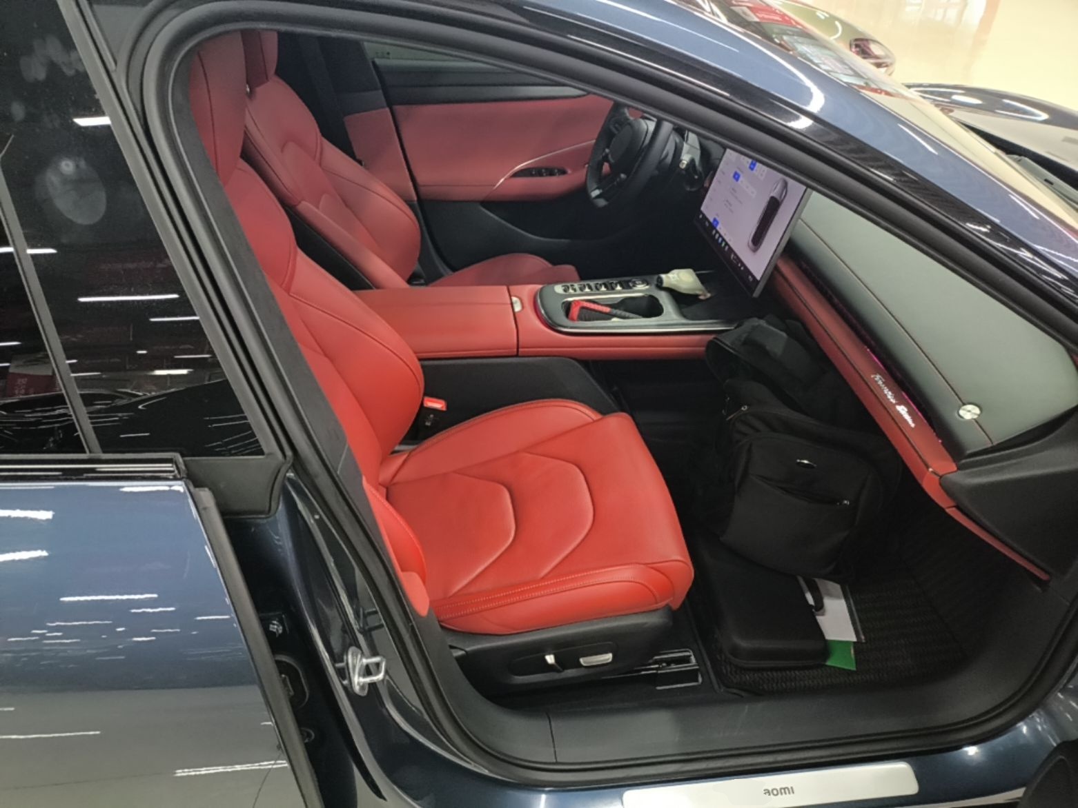Xiaomi Auto SU7 2024 Four-Wheel-Drive Max Founder's Edition — снимка 19