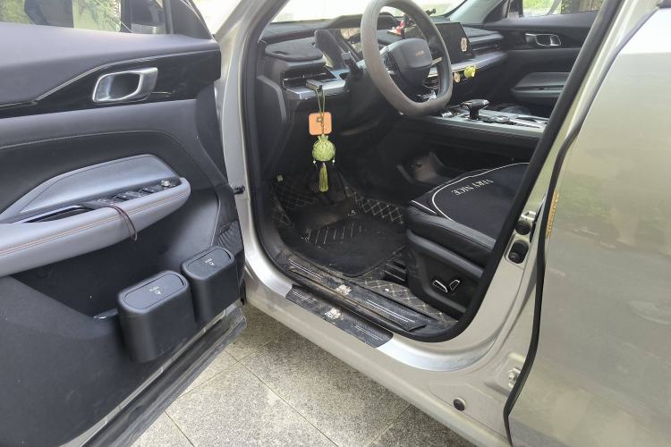 Used Oshan Z6 2023 Blue Whale 1.5T DCT Luxury Model
