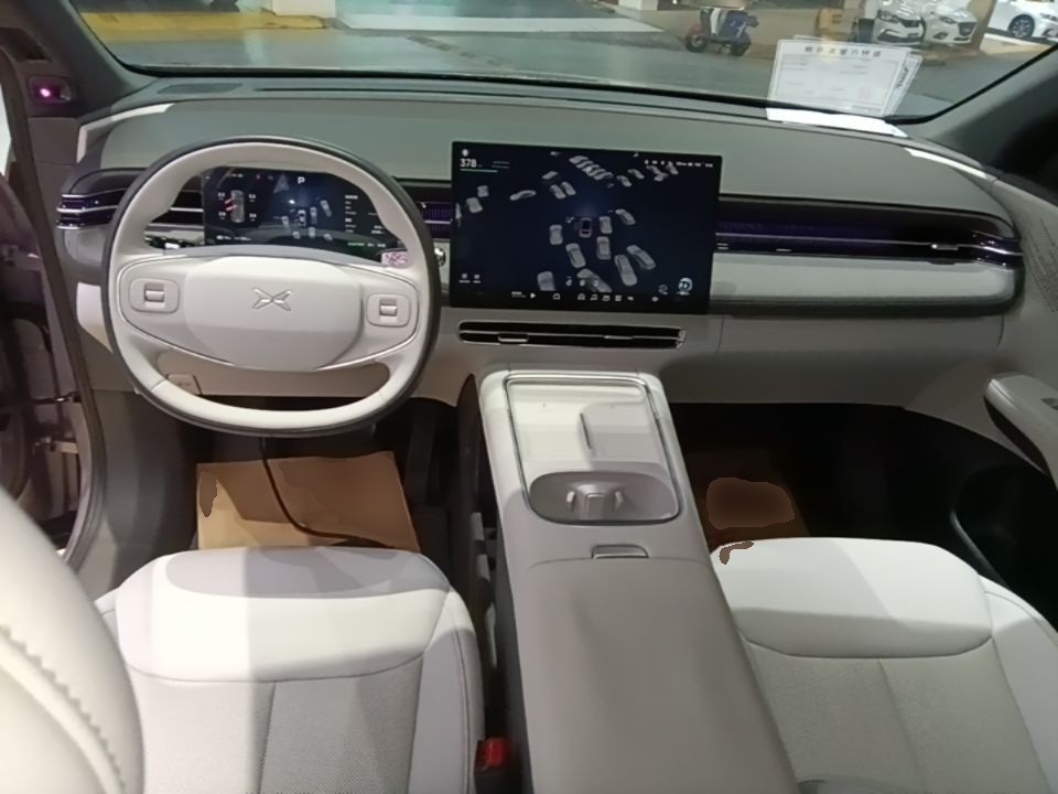 XPeng G6 2025 625 Long-Range Max Tech Edition — снимка 12