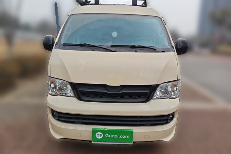 Used Jinbei Hiace 2014 2.0L Luxury Version V19 Front