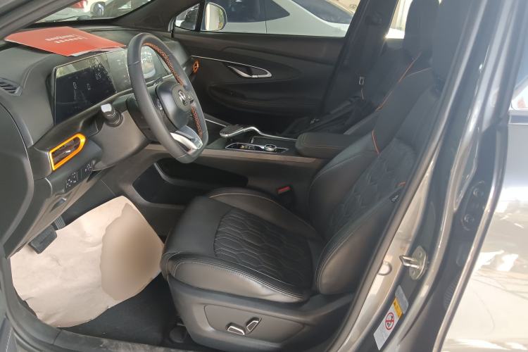 Used Changan UNI-T 2022 1.5T Prestige Version