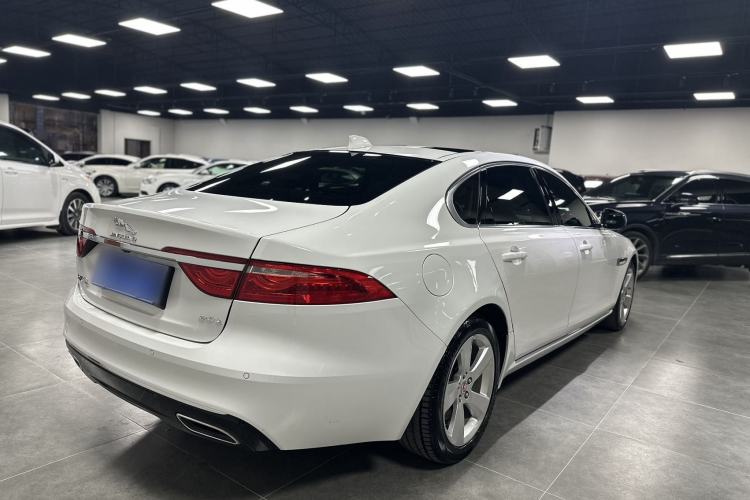 Used Jaguar XFL 2020 XFL 2.0T P200 Two-Wheel-Drive Elite Edition Exterior 7