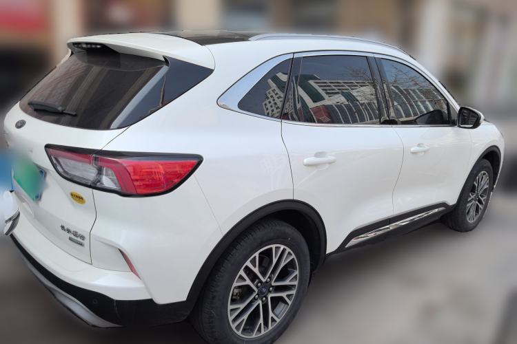 Used Ford Escape 2020 EcoBoost 245 Two-Wheel-Drive Titanium Edition
