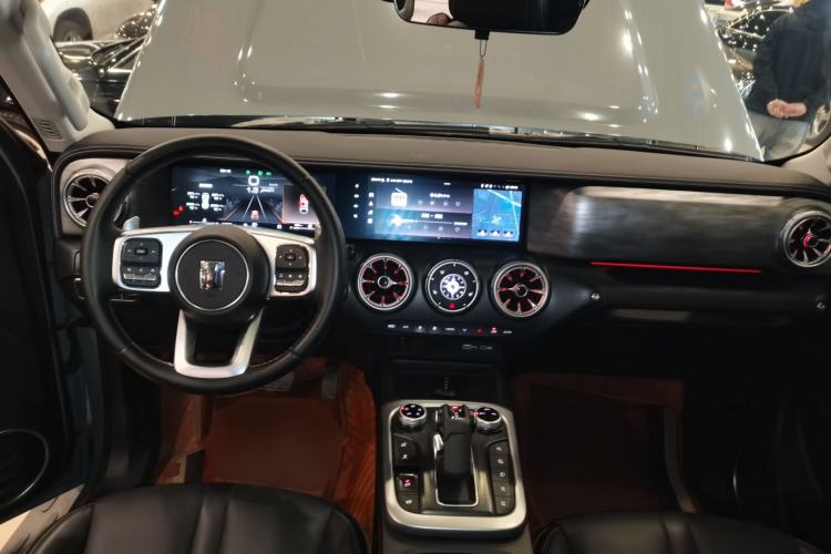 Used Tank 300 2024 2.0T Conqueror Center Console