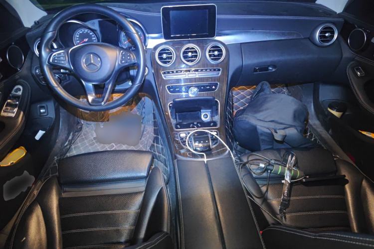 Used Mercedes-Benz C-Class 2015 Facelift C 200 L Center Console