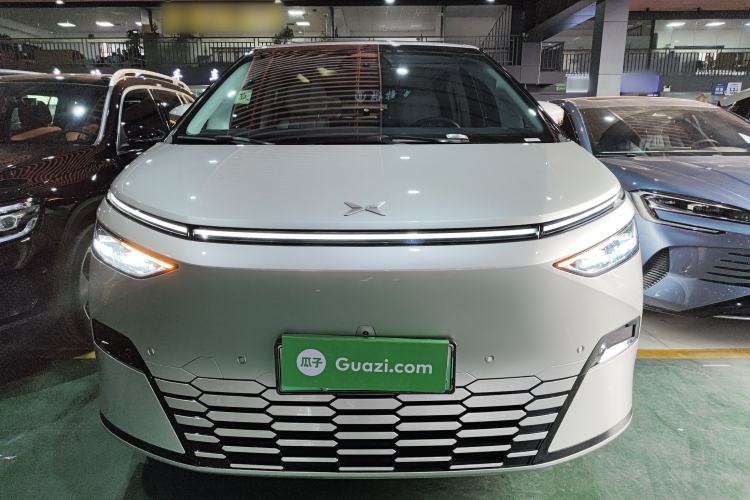 Used XPeng X9 2024 702 Ultra-Long Range Max
