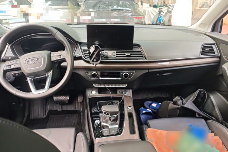 Used Audi Q5L 2022 Updated 45T Prestige Dynamic Edition Center Console