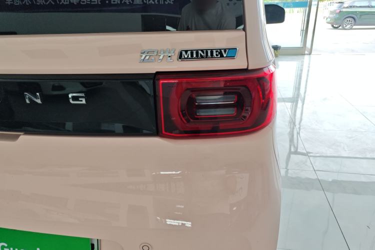 Used Wuling Hongguang MINIEV 2022 Macaron Premium Model – Lithium Iron Phosphate