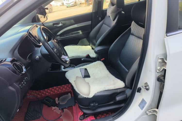 Used Kia kx1 Stonic 2019 1.4L Automatic Sport Edition China VI Left Front Seat