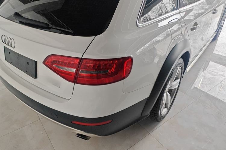 Used Audi A4 2014 40 TFSI allroad quattro plus version Exterior 3