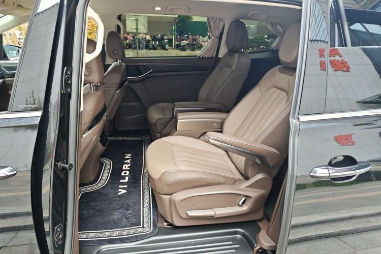 Used Volkswagen Viloran 2023 Revised Version 380TSI Luxury Edition Left Rear Seat