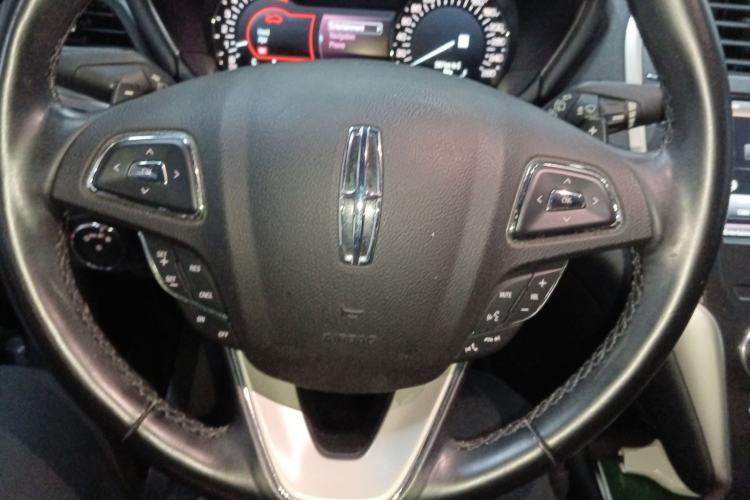 Used Lincoln MKC 2016 2.0T Two-Wheel Drive Deluxe Edition