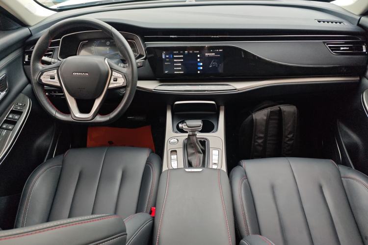 Used CHANGAN OSHAN X7 2021 1.5T Automatic Luxury Model Center Console