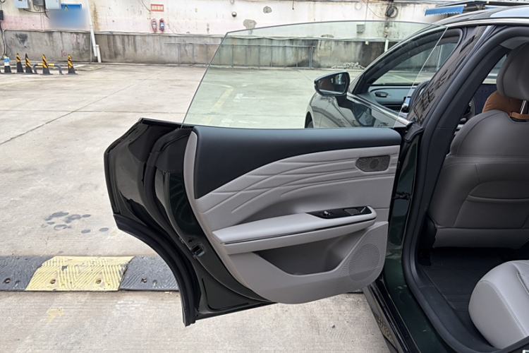 Used Geely Galaxy Galaxy 8 2025 130km EM-i Deluxe Edition
