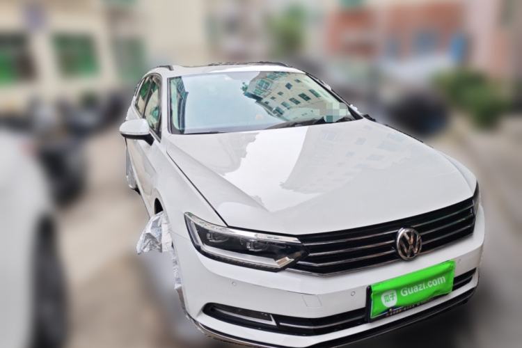 Used Volkswagen Variant 2017 380TSI Two-Wheel Drive Comfort Edition
