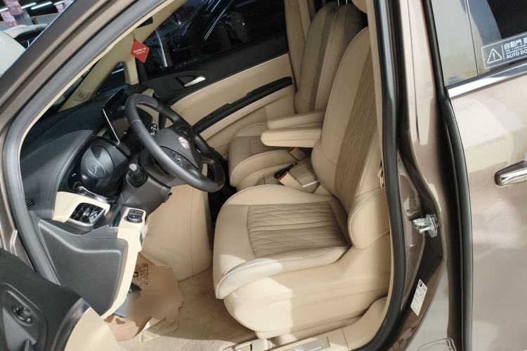 Used Buick GL8 2023 Land Business Class Smart Deluxe Model