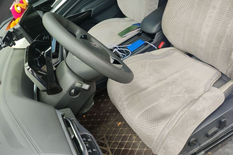 Used Volkswagen ID.4 CROZZ 2022 Pure Edition Limited Edition Left Front Seat