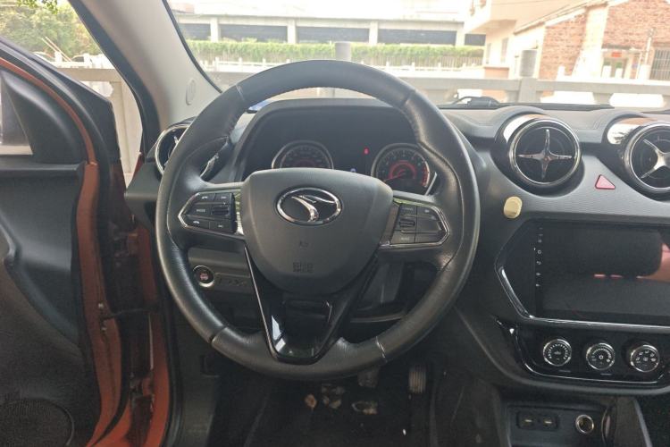 Used Soueast DX3 2018 1.5L Manual Luxury Model
