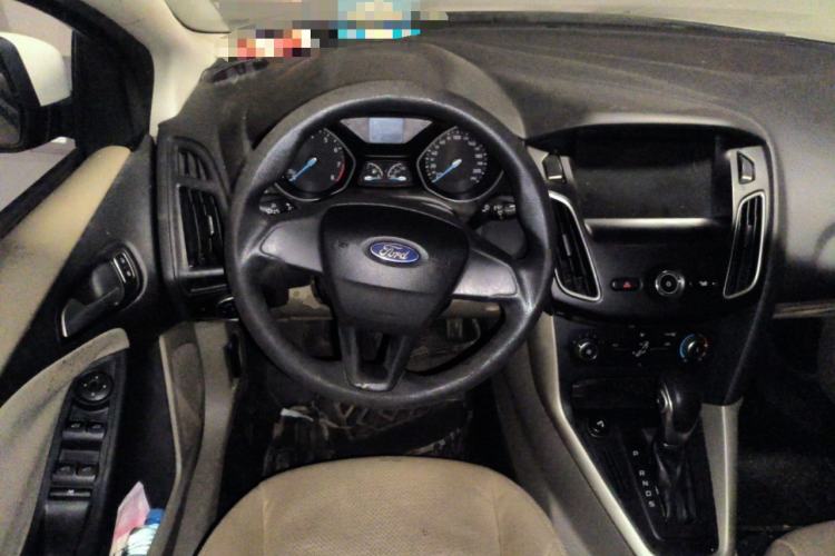Used Ford Focus 2015 Sedan 1.6L Automatic Comfort Model
