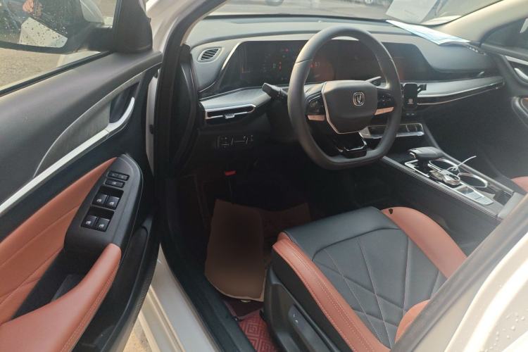 Used Changan Eado 2023 Changan Edition PLUS Blue Whale NE 1.4T GDI DCT Prestige Version
