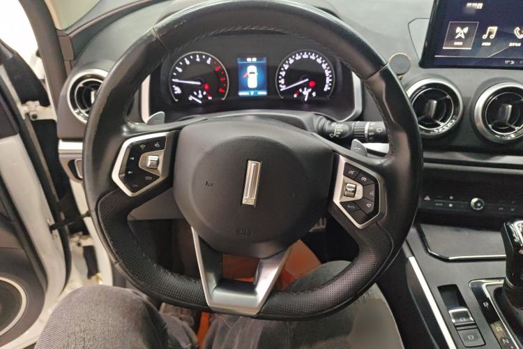 Used Wey VV5 2019 Upgraded Model 2.0T Two-Wheel Drive Ultra-Luxury Version China V Standard