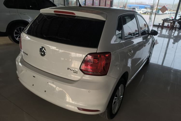 Used Volkswagen Polo 2016 1.6L Automatic Comfort Model
