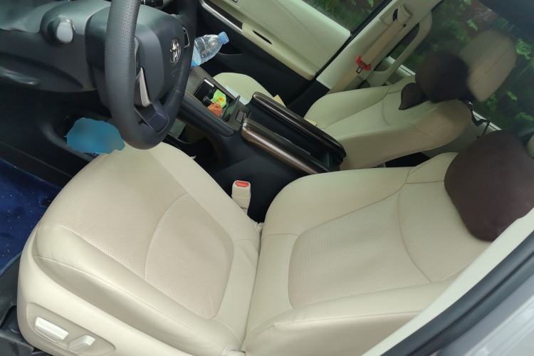 Used Toyota Granvia 2023 2.5L Hybrid Prestige PLUS Edition Left Front Seat