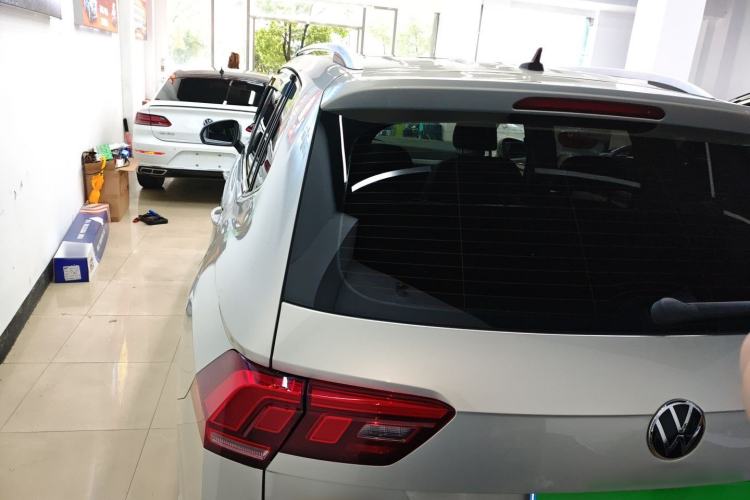 Used Volkswagen Tiguan L 2021 330TSI Automatic Two-Wheel Drive Smart Edition
