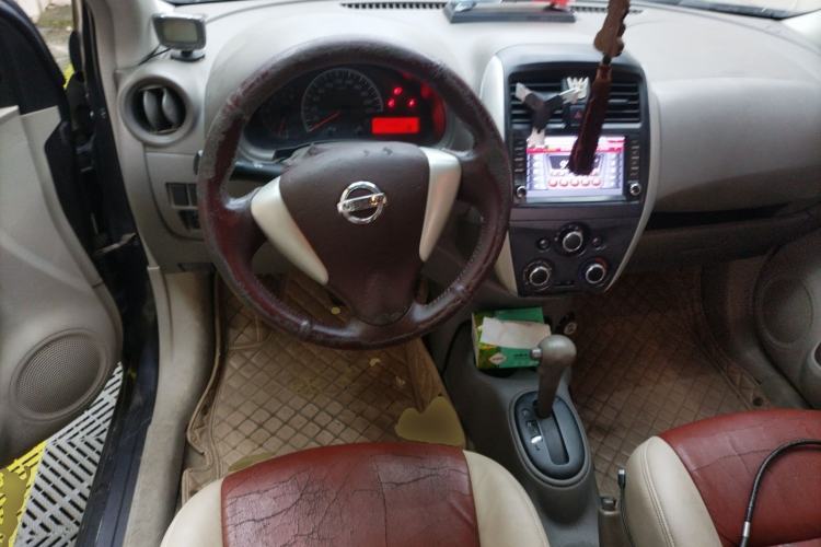 Used Nissan Sunny 2014 1.5XE CVT Comfort Edition Steering Wheel
