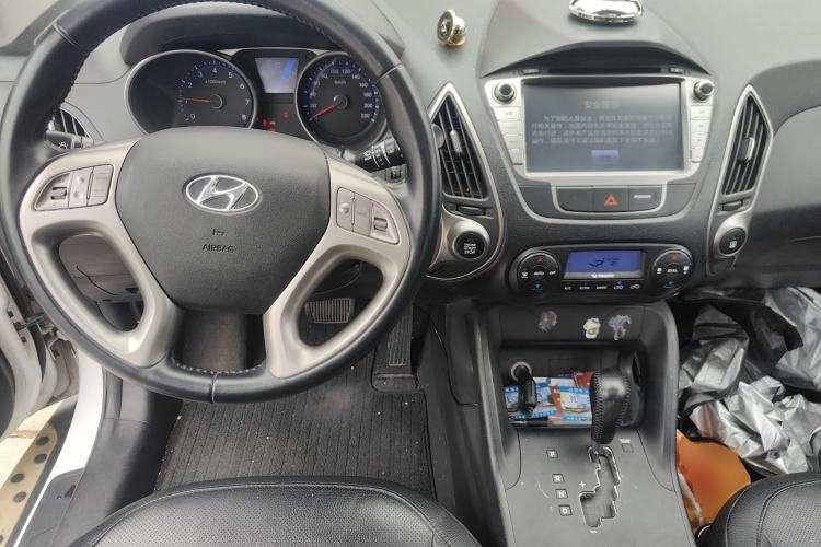 Used Hyundai ix35 2015 2.0L Automatic 2WD Smart Type China IV