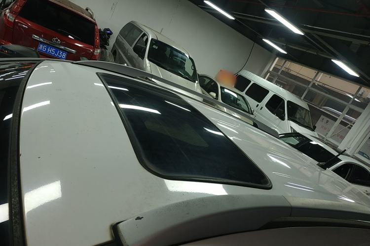 Used Hyundai ix35 2015 2.0L Automatic 2WD Smart Type China IV Roof