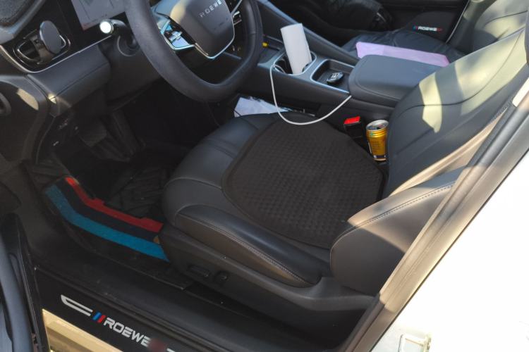 Used Roewe D7 2023 DMH 125km Superior Edition
