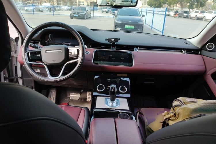 Used Land Rover Range Rover Evoque 2023 Aurora L 249 PS Luxury Edition