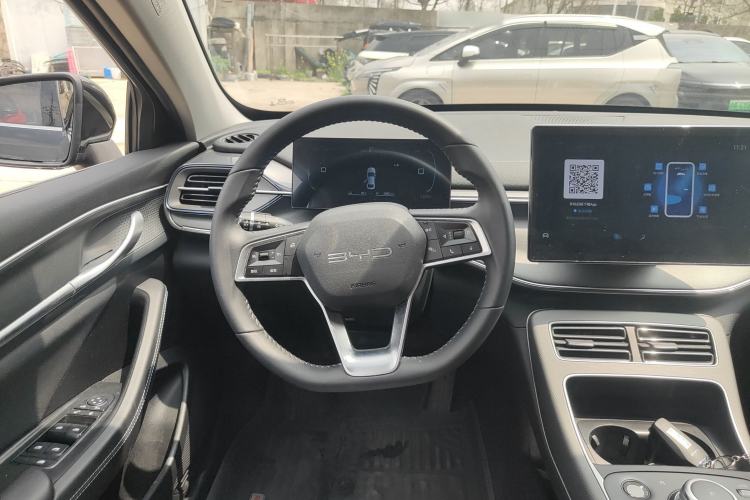 Used BYD Destroyer 05 2024 HONOR Edition DM-i 55KM Luxury Model Steering Wheel