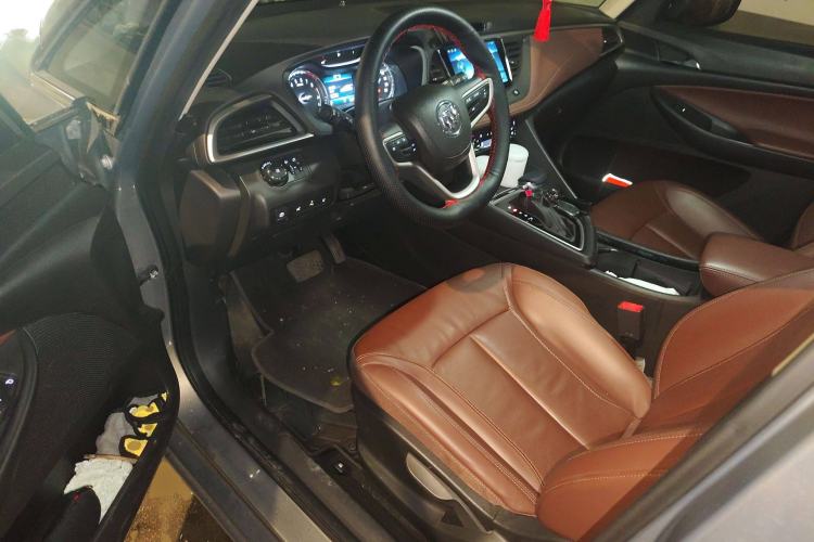 Used Buick GL6 2018 18T 6-Seater Prestige Model
