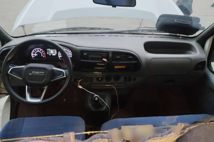 Used JMC Transit 2019 2.8T Commercial Version Short Wheelbase Mid-Roof 6-Seater China VI JX493