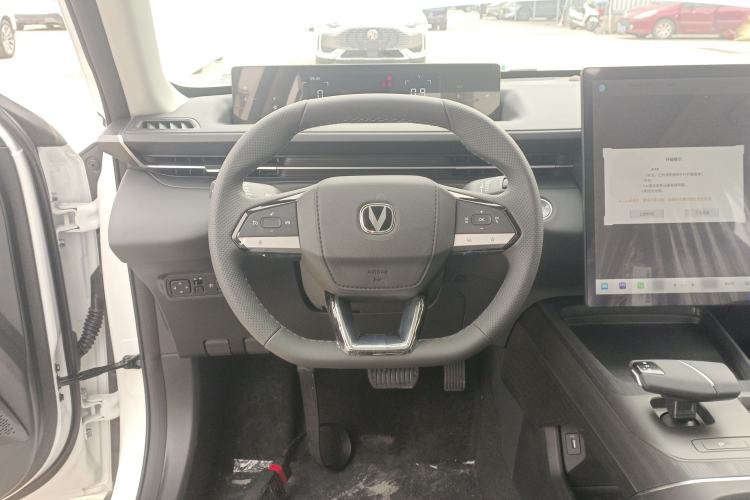 Used Changan Eado 2025 Blue Whale 1.5T 500Bar Prestige Model
