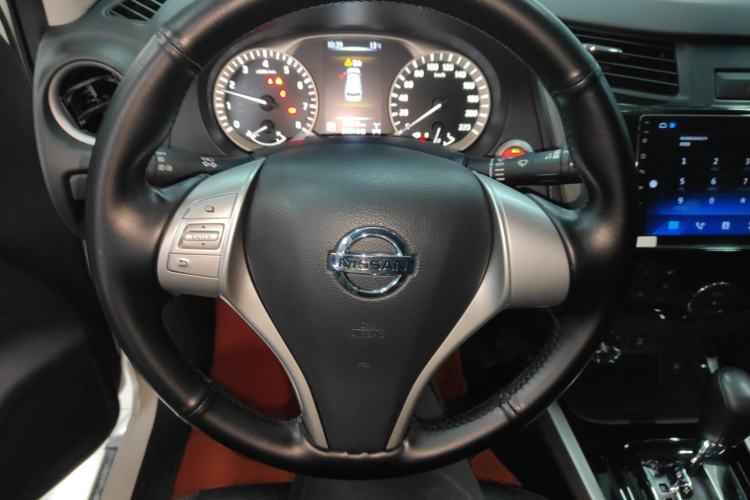 Used Nissan Terra 2020 2.5L XL Upper 4WD Automatic Four-Wheel Drive Luxury Edition Steering Wheel