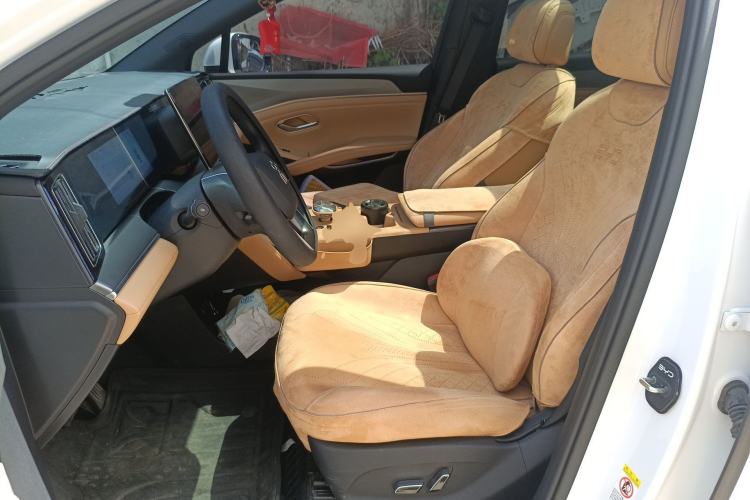 Used BYD Song L DM-i 2024 112 km Leading Edition Left Front Seat