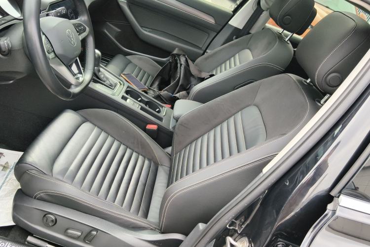 Used Volkswagen Magotan 2020 330TSI DSG Leading Model Left Front Seat