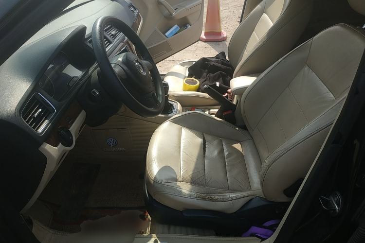 Used Volkswagen Lavida 2013 Restyled Classic 1.6L Manual Comfort Edition