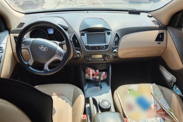 Used Hyundai ix35 2013 2.0L Automatic Two-Wheel Drive Smart GLS China IV Standard
