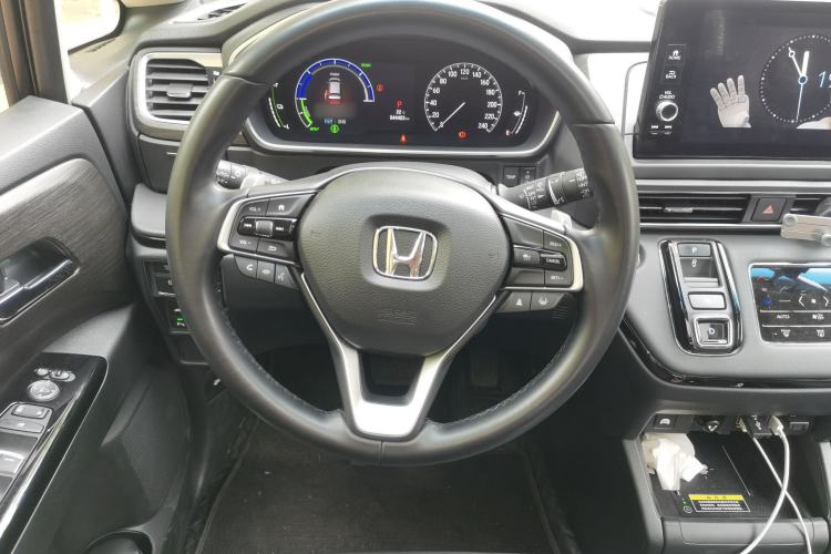 Used Honda Elysion 2024 2.0L eHEV Luxury Edition
