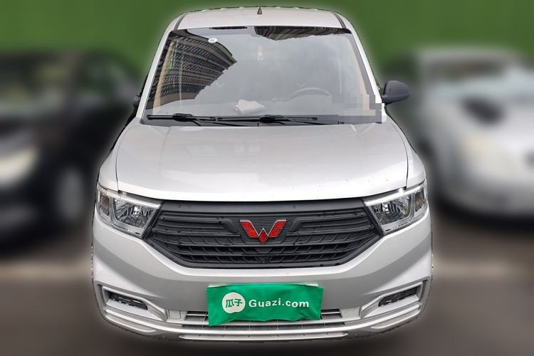 Used Wuling Hongguang V 2022 1.5L Jingqu Version Hydraulic Power Steering LAR